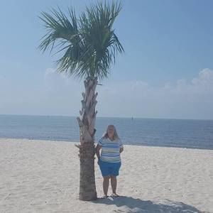 Meet your Posher, Lela